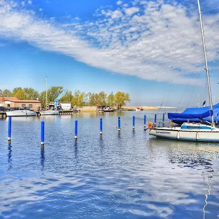 Unteres 110qm Appartement Mönkebude