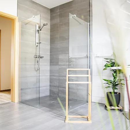 Unteres 110qm Mönkebude